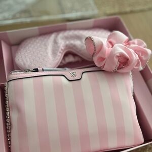 Victoria's Secret Pink Striped Pouch Set / NEW